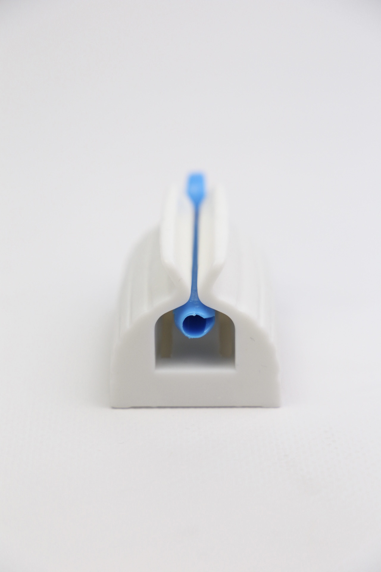 картинка Пресс для зубной пасты и крема, синий от магазина Pratik