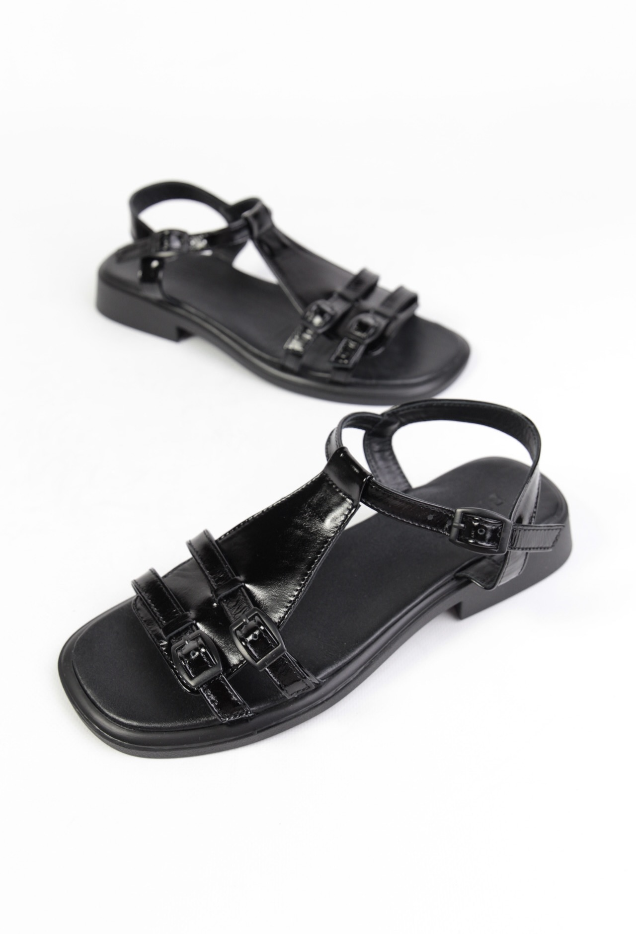 картинка Сандалии кожаные Benito от магазина Pratik