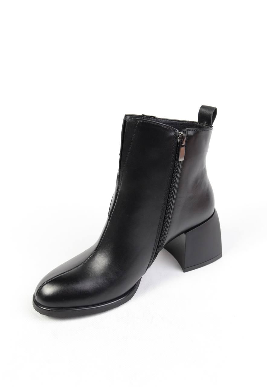картинка Ботильоны кожаные Benito от магазина Pratik