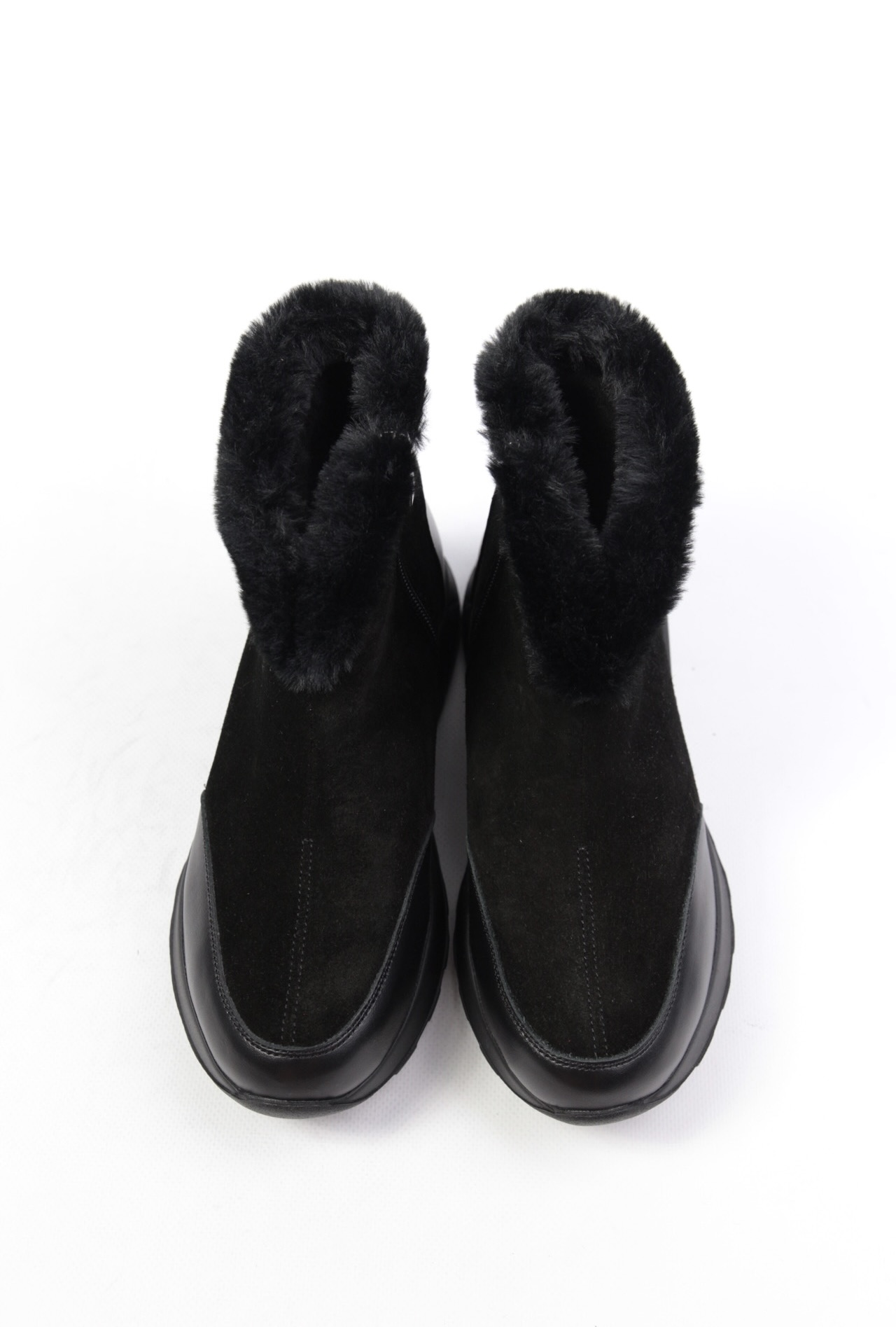 картинка Ботинки замшевые Benito от магазина Pratik