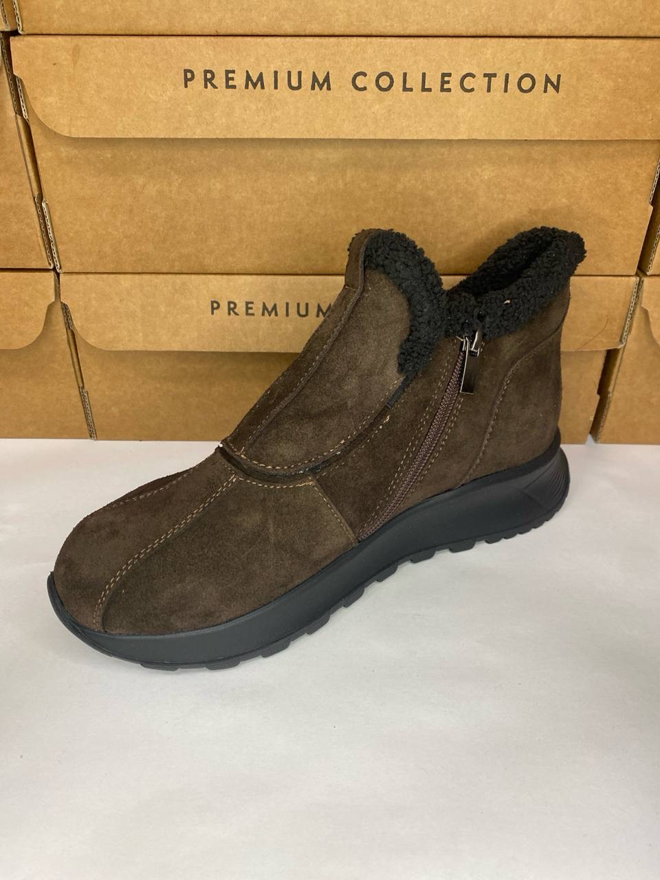 картинка Ботинки замшевые Benito от магазина Pratik