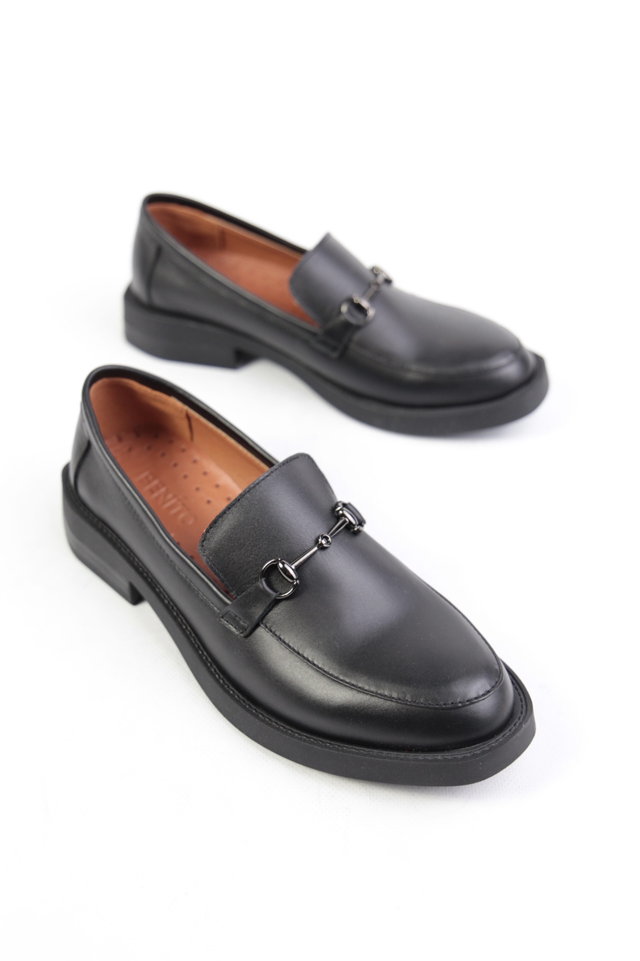 картинка Лоферы кожаные Benito от магазина Pratik