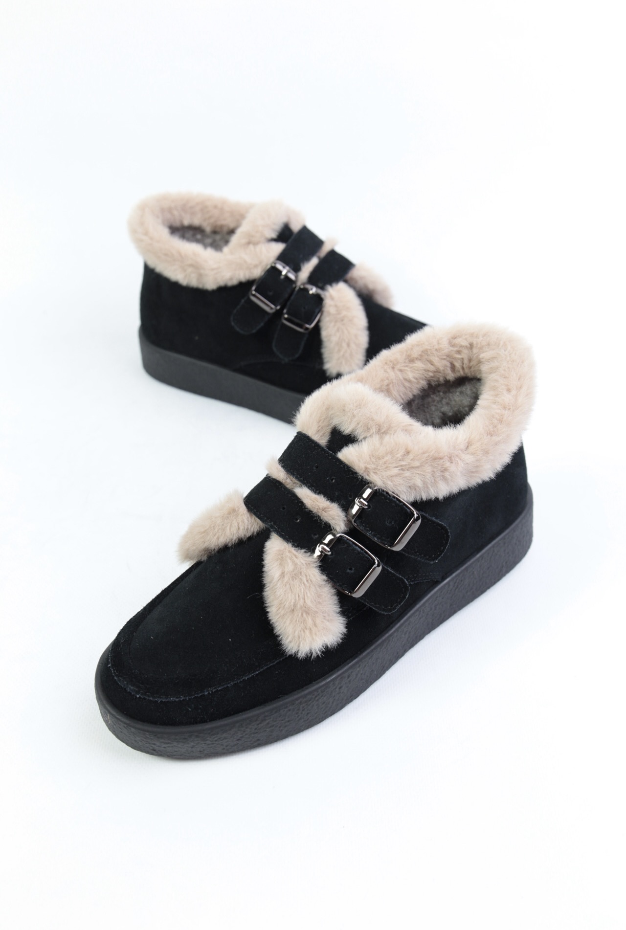 картинка Ботинки замшевые Benito от магазина Pratik