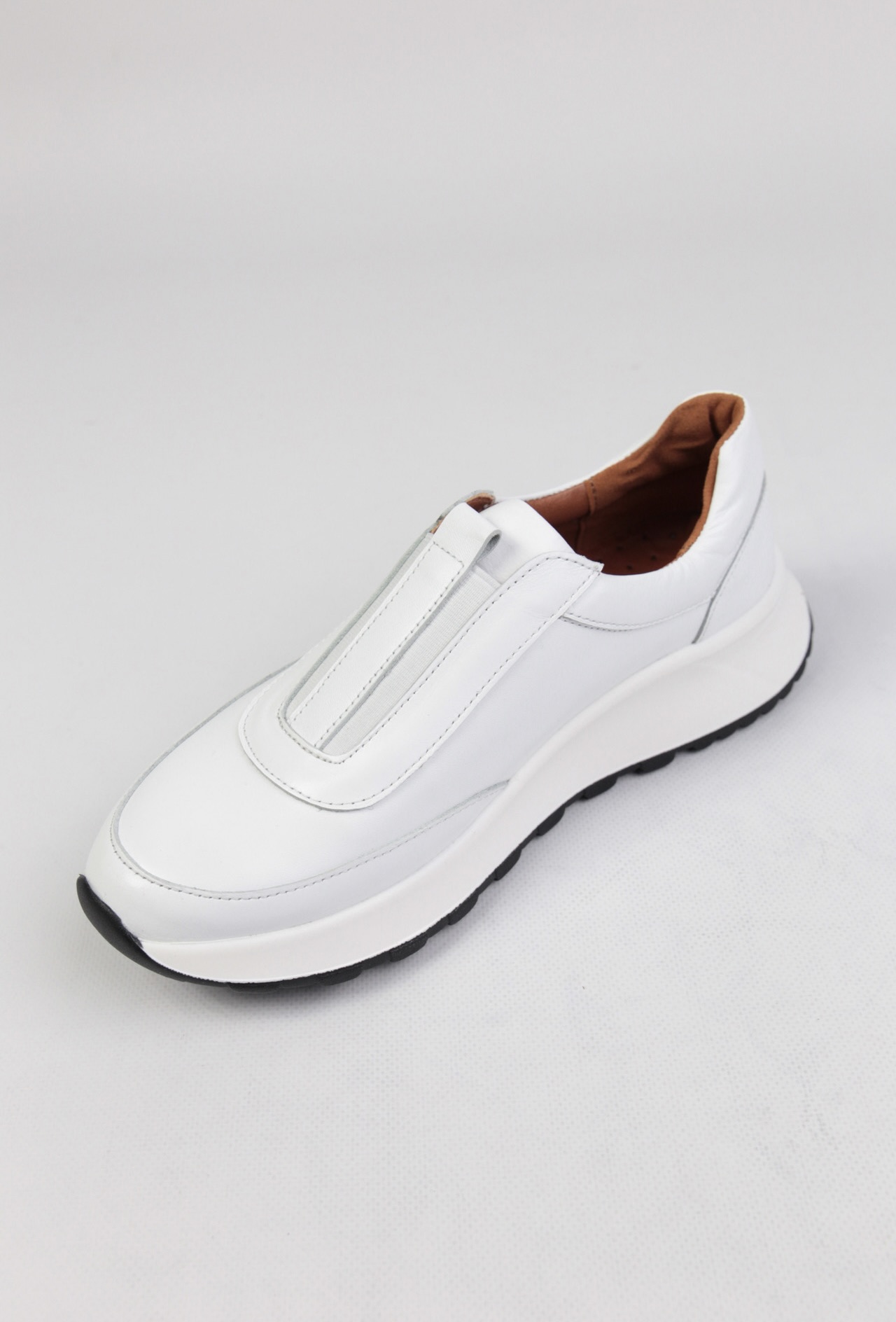 картинка Кроссовки кожаные Benito от магазина Pratik