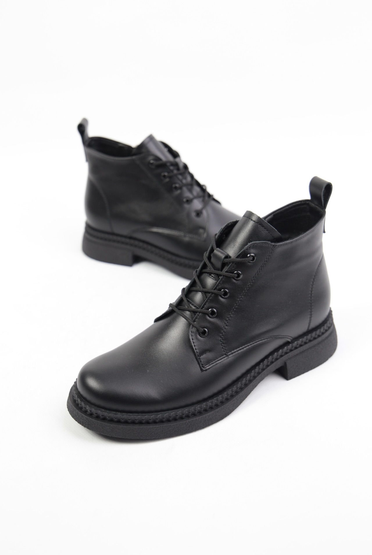 картинка Ботинки кожаные Benito от магазина Pratik