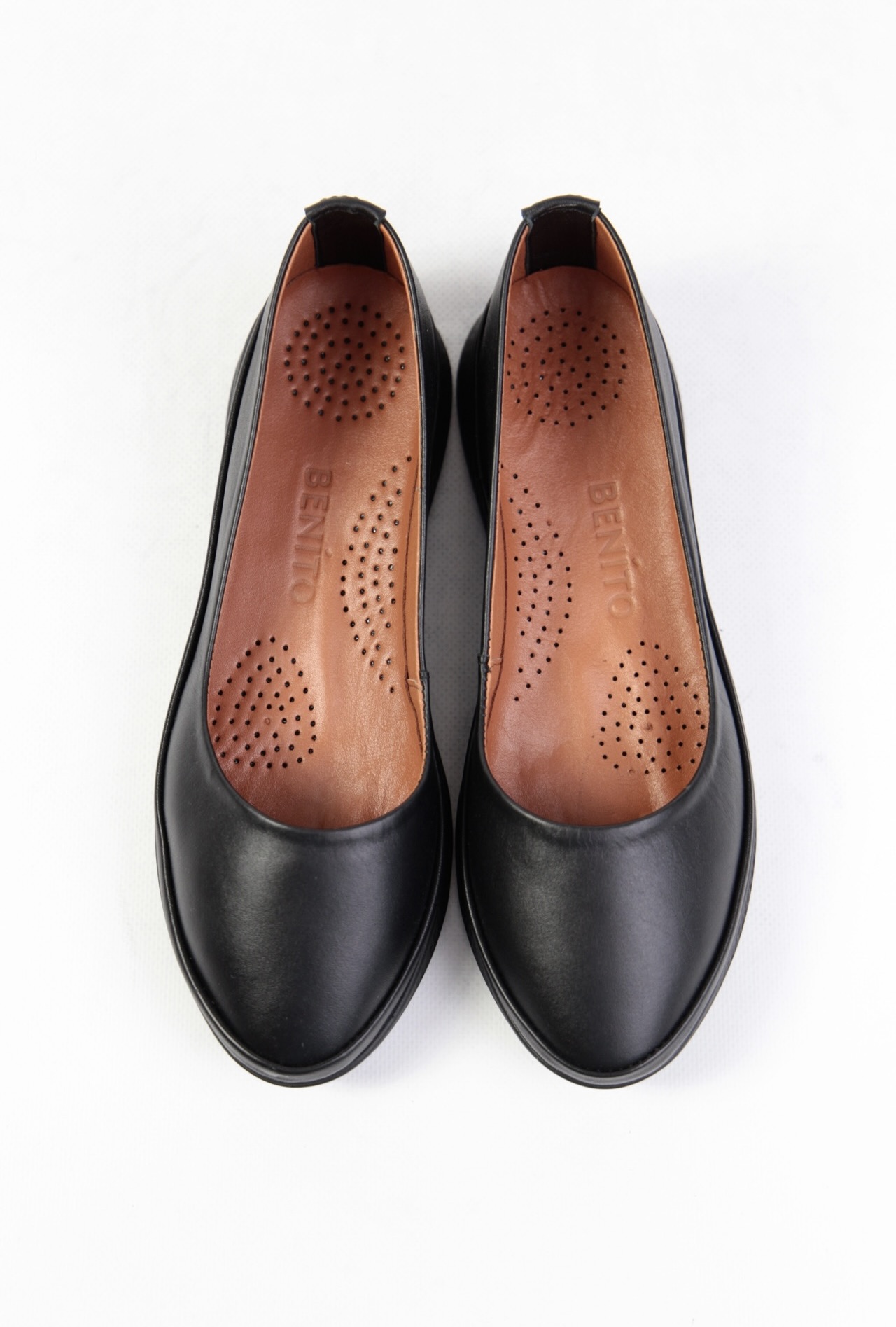 картинка Балетки кожаные Benito от магазина Pratik