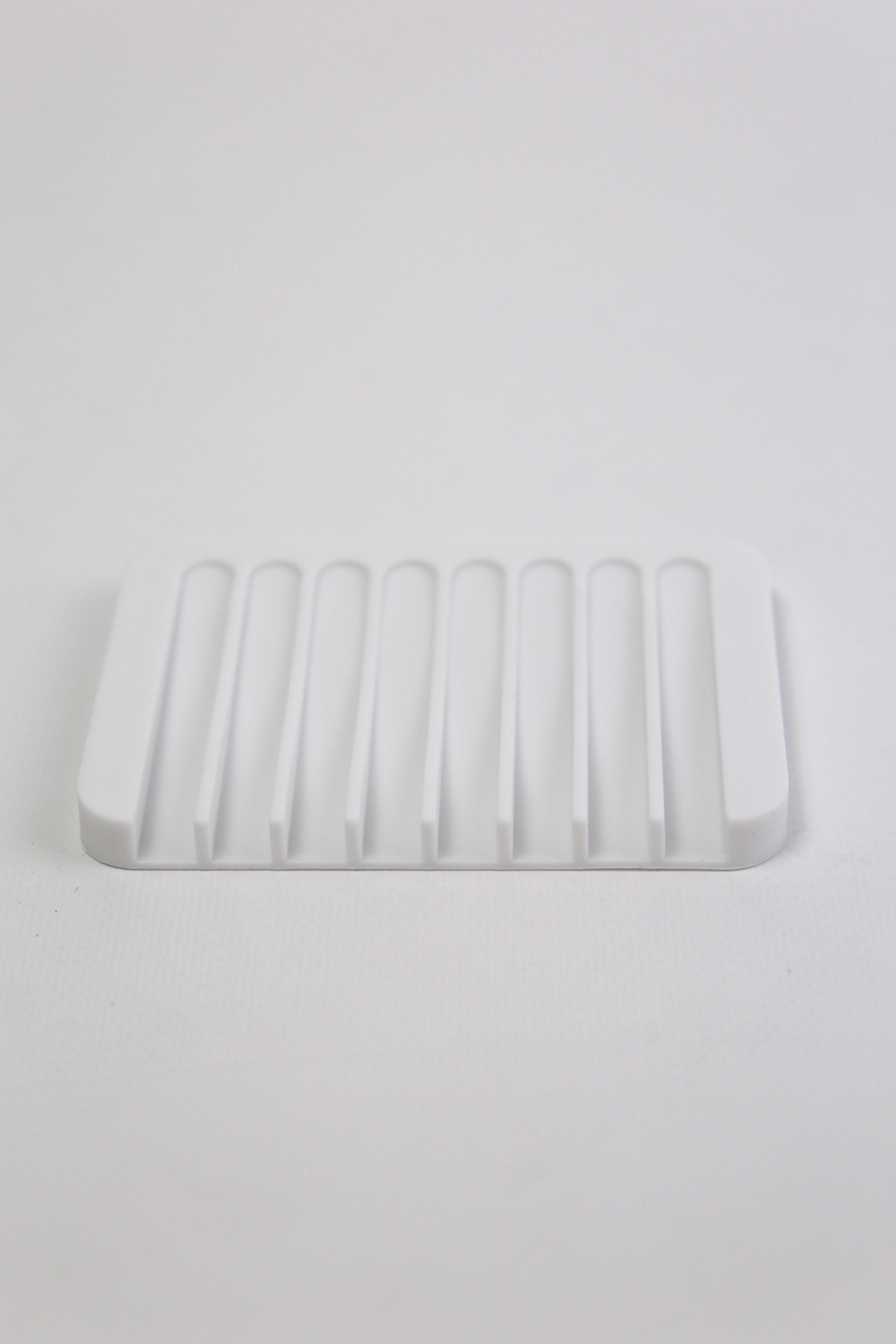 картинка Мыльница силиконовая белая от магазина Pratik