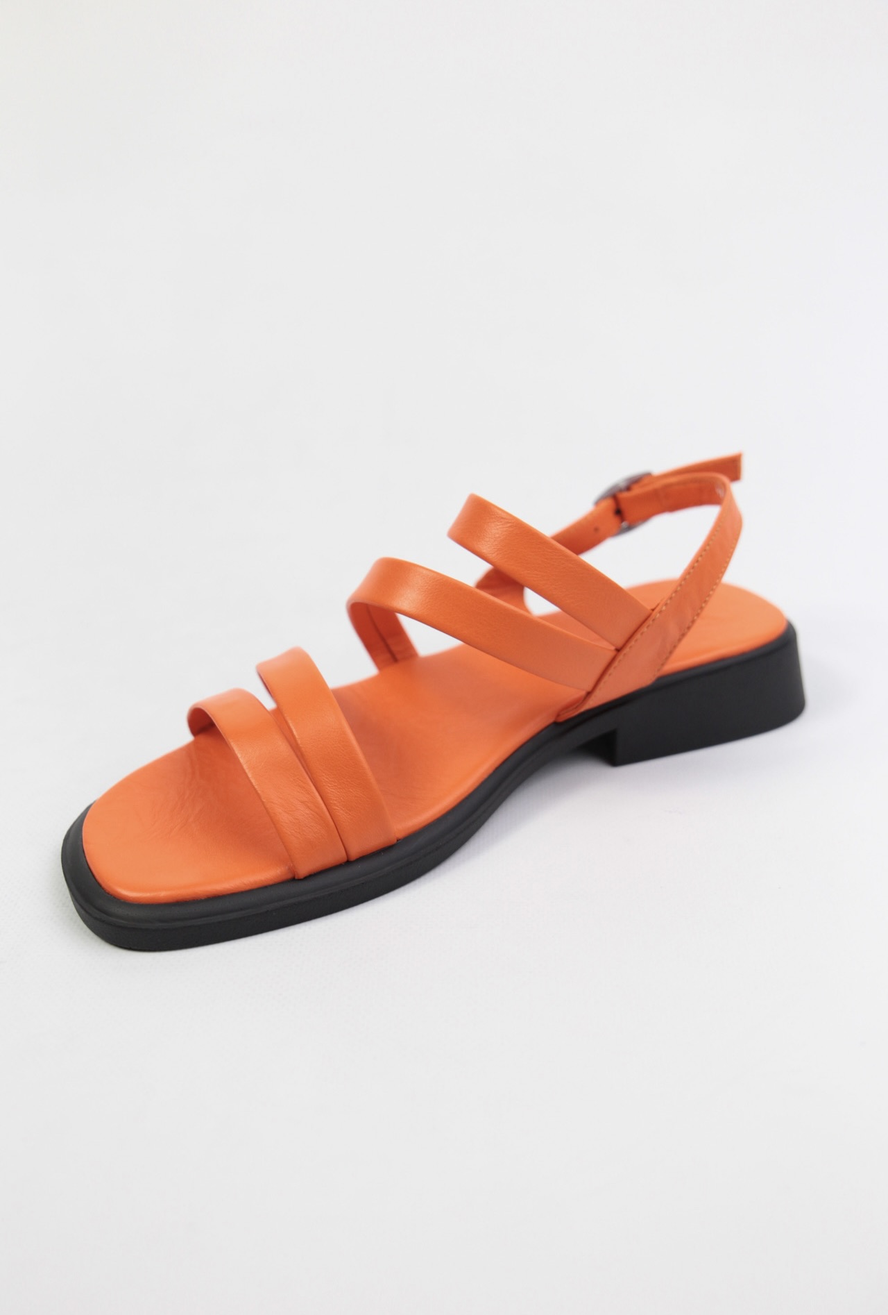 картинка Сандалии кожаные Benito от магазина Pratik