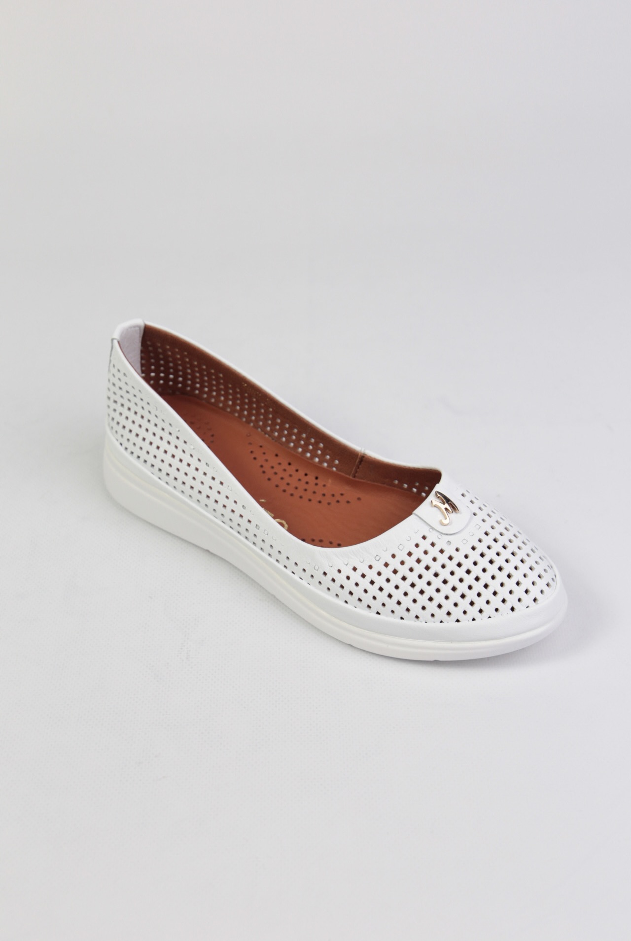 картинка Балетки кожаные Benito от магазина Pratik