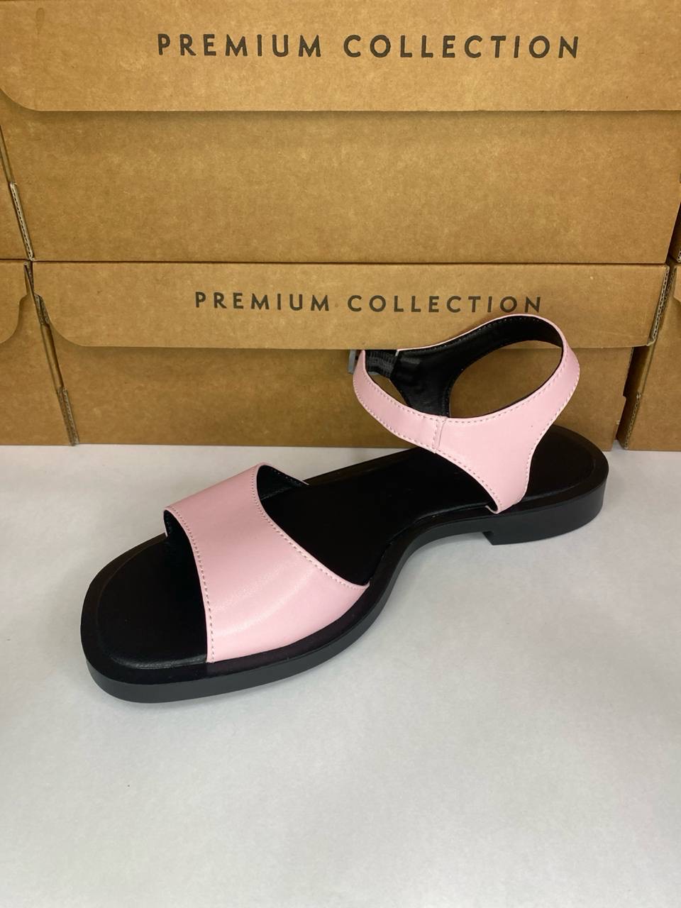 картинка Сандалии кожаные Benito от магазина Pratik