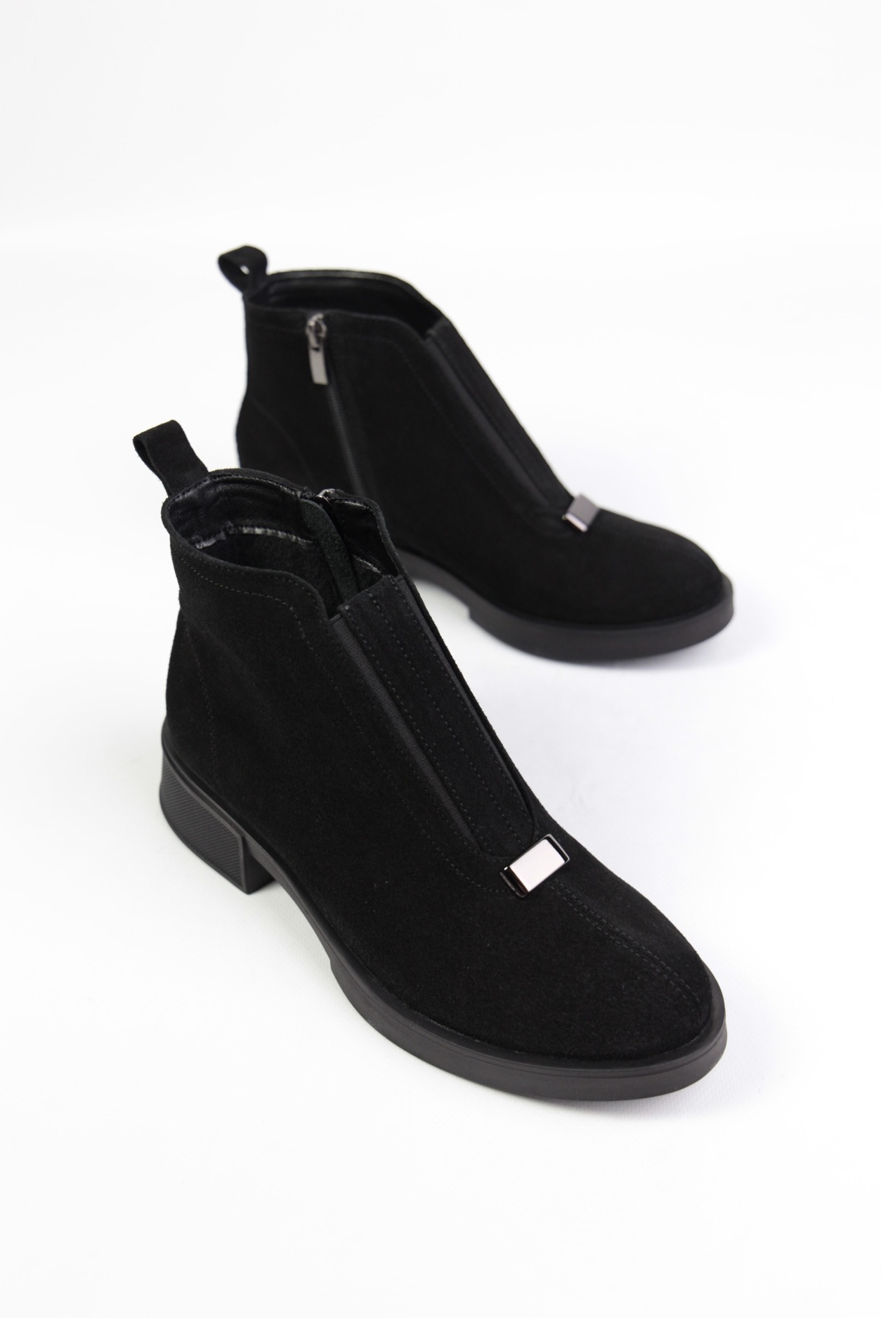 картинка Ботинки замшевые Benito от магазина Pratik