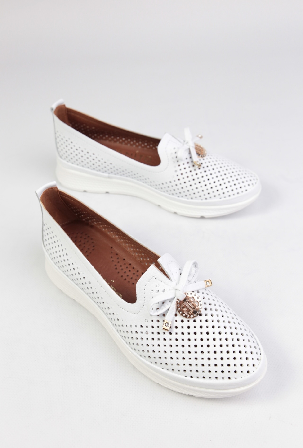 картинка Балетки кожаные Benito от магазина Pratik