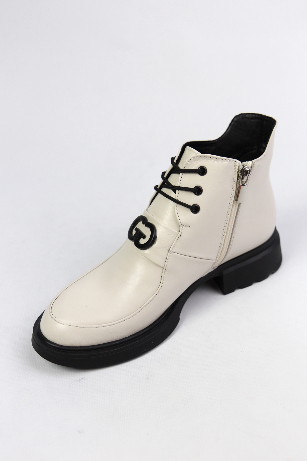 картинка Ботинки кожаные Benito от магазина Pratik