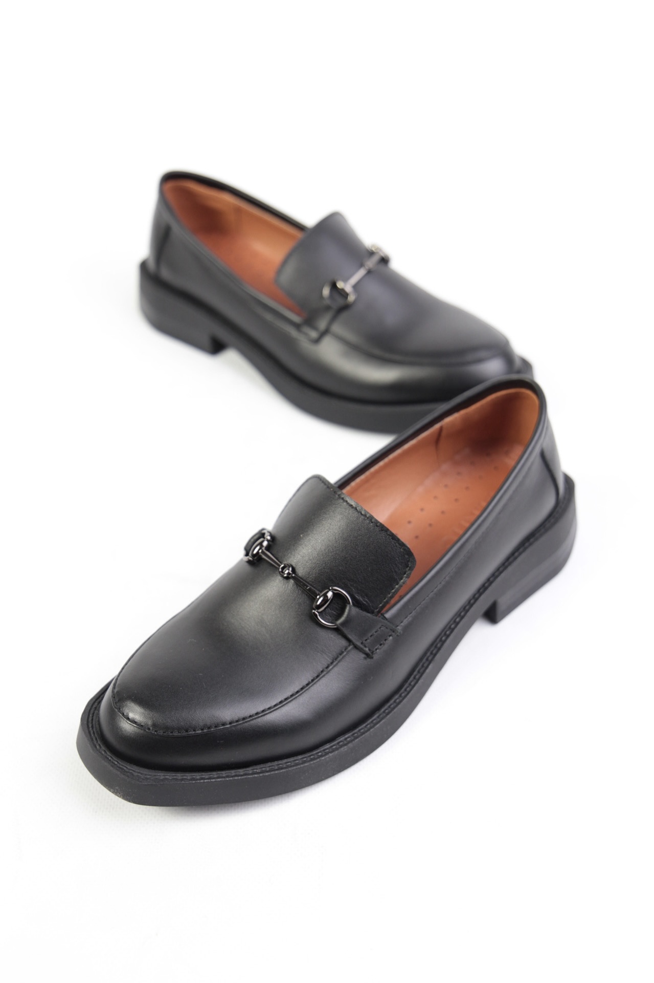 картинка Лоферы кожаные Benito от магазина Pratik