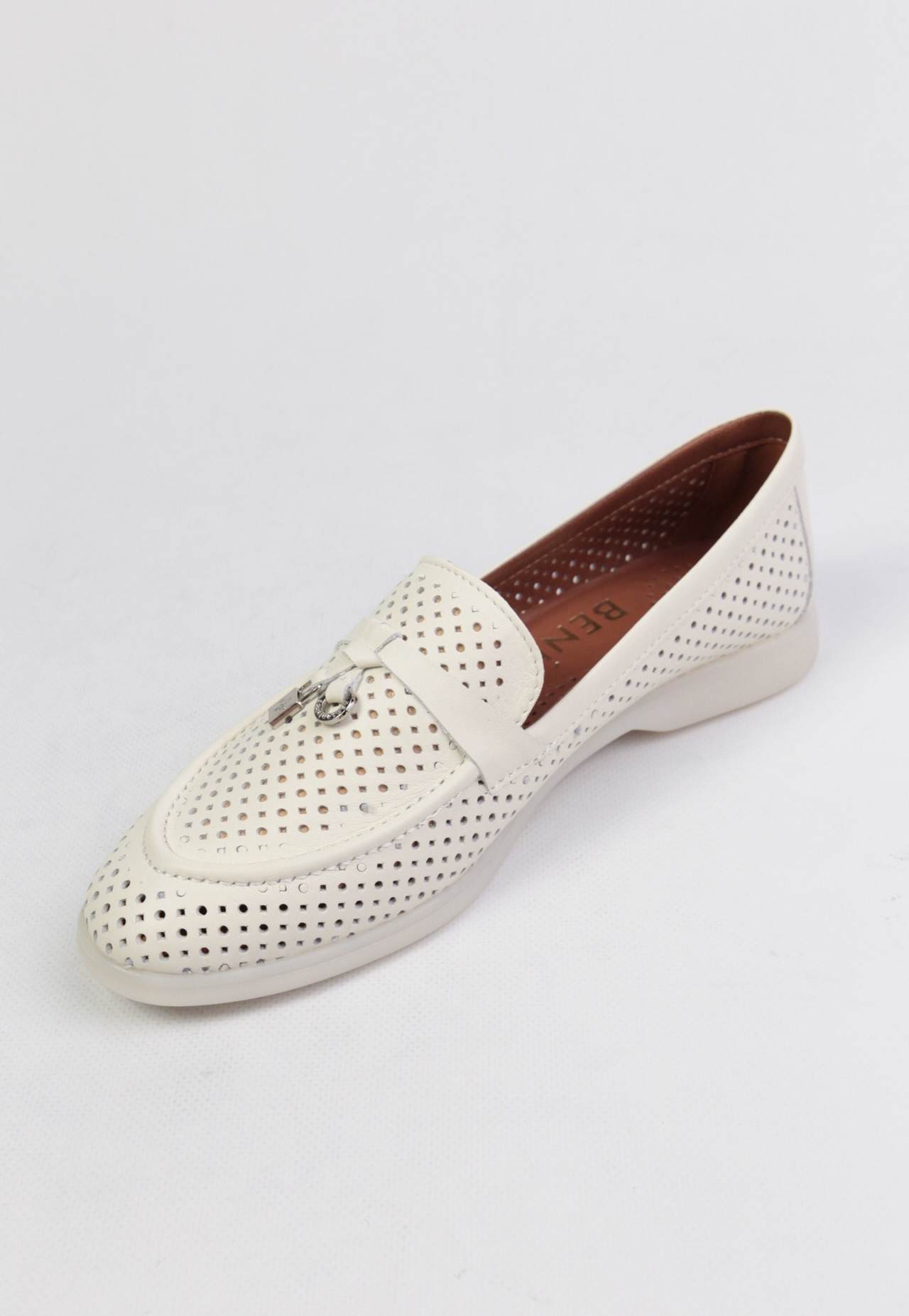 картинка Туфли кожаные Benito от магазина Pratik