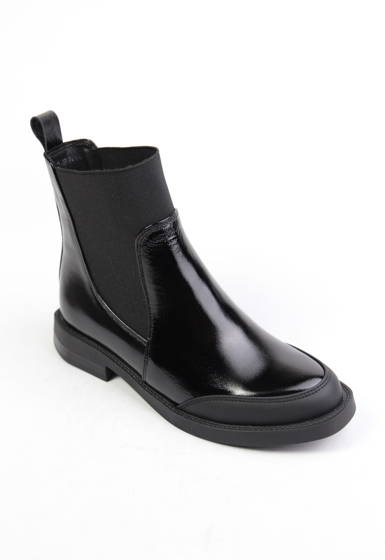 картинка Ботинки кожаные Benito от магазина Pratik