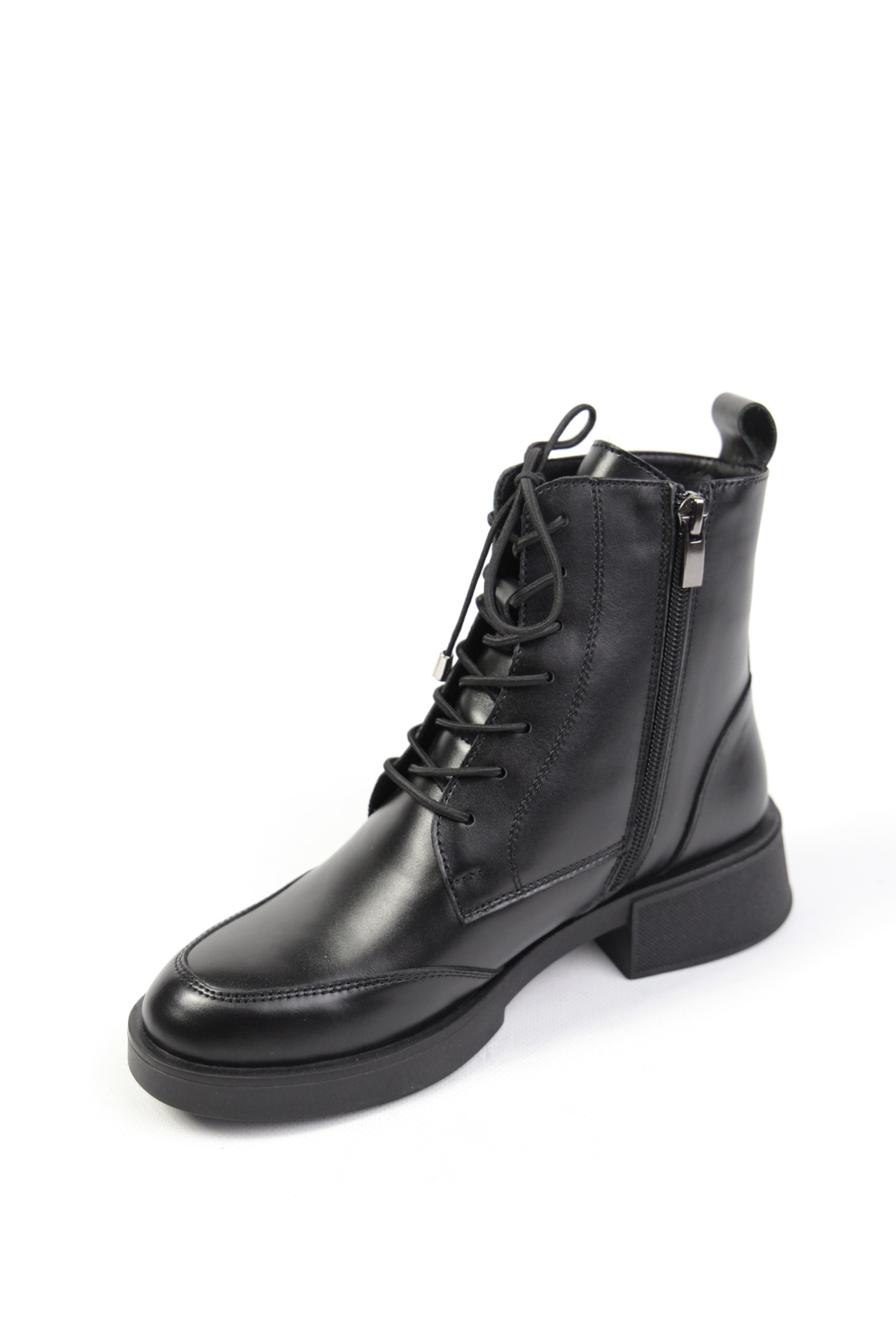 картинка Ботинки кожаные Benito от магазина Pratik