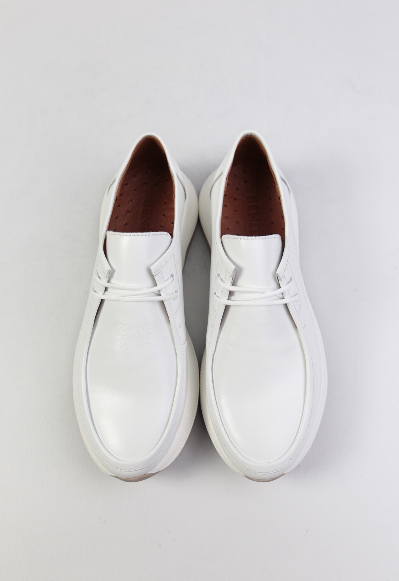 картинка Кроссовки кожаные Benito от магазина Pratik