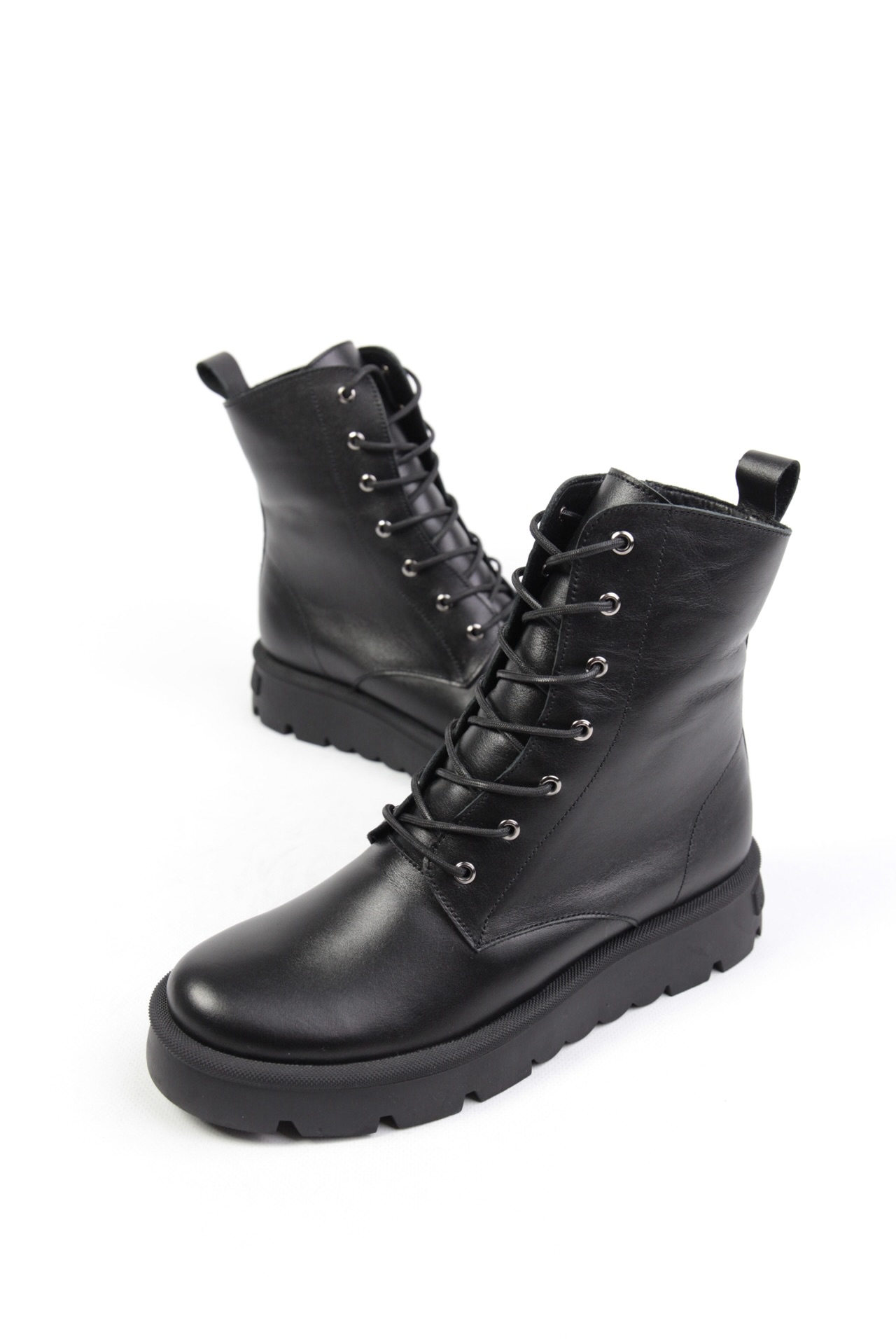 картинка Ботинки кожаные Benito от магазина Pratik