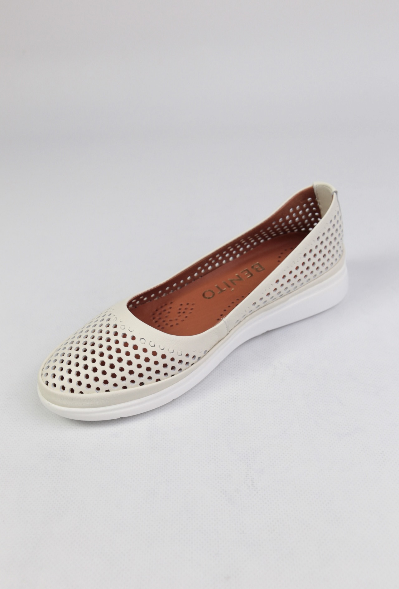 картинка Балетки кожаные Benito от магазина Pratik