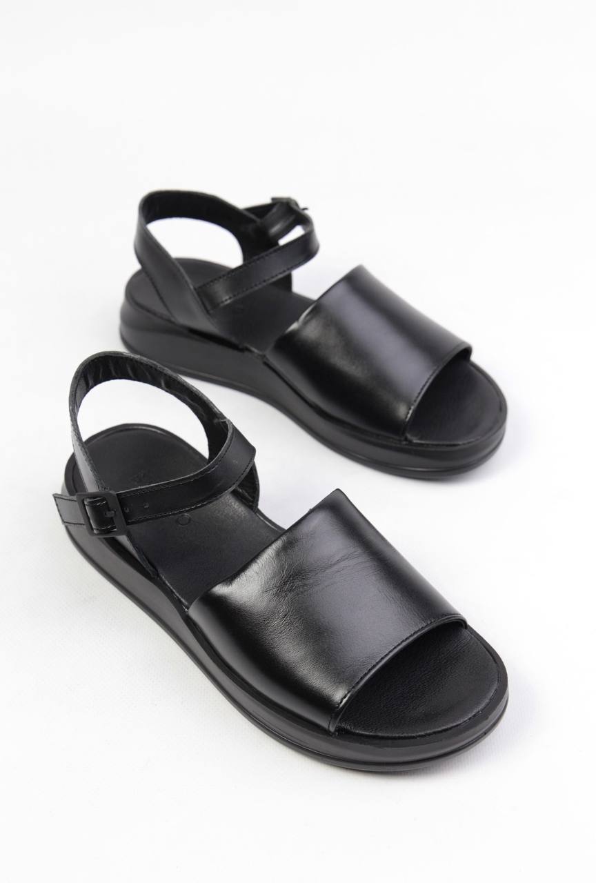 картинка Босоножки кожаные Benito от магазина Pratik