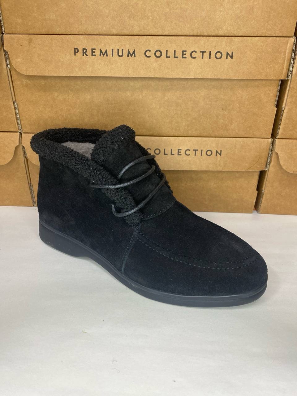 картинка Ботинки замшевые Benito от магазина Pratik