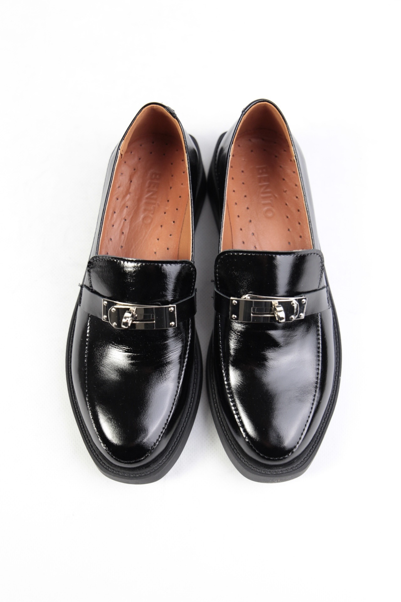 картинка Лоферы кожаные Benito от магазина Pratik