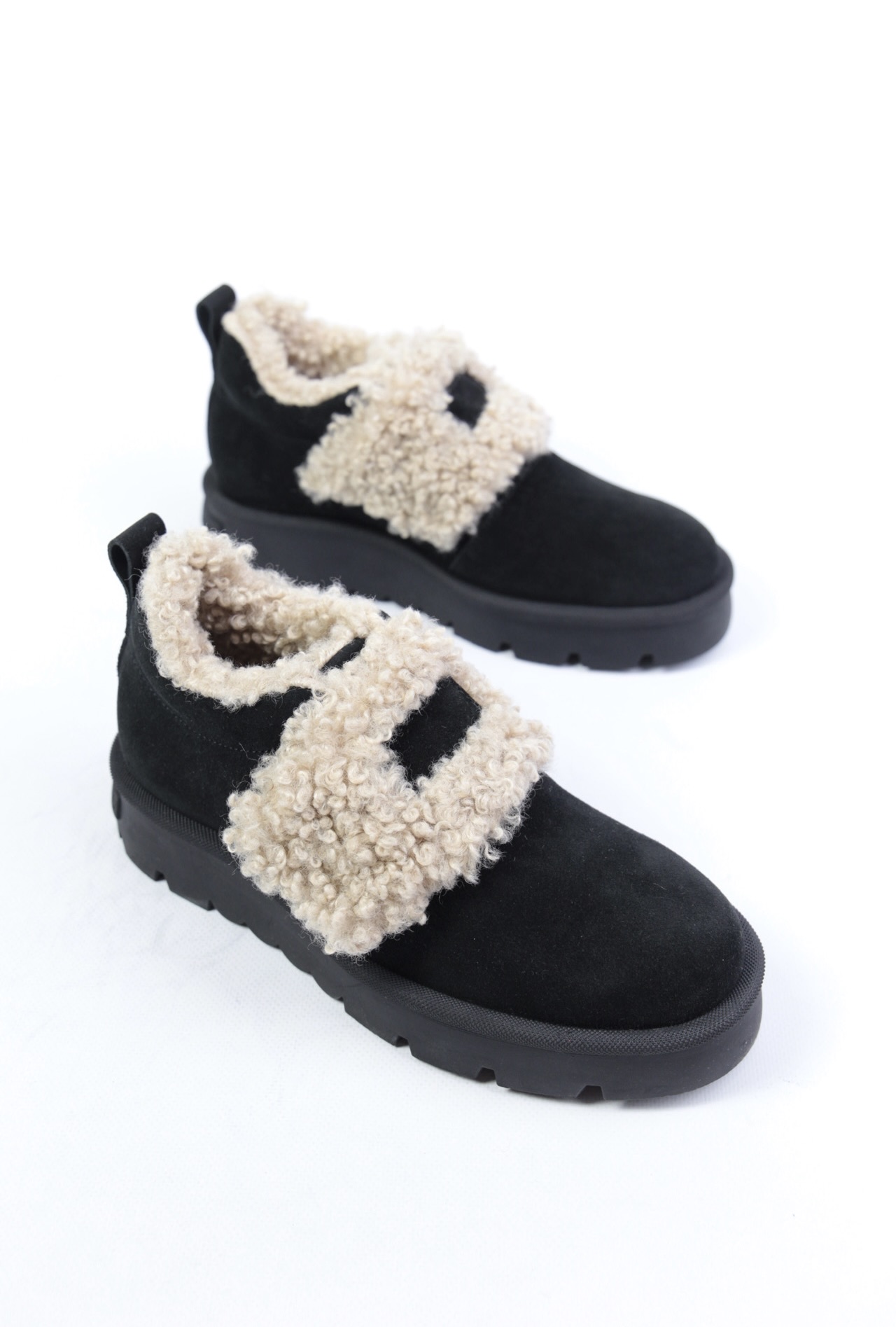 картинка Ботинки замшевые Benito от магазина Pratik