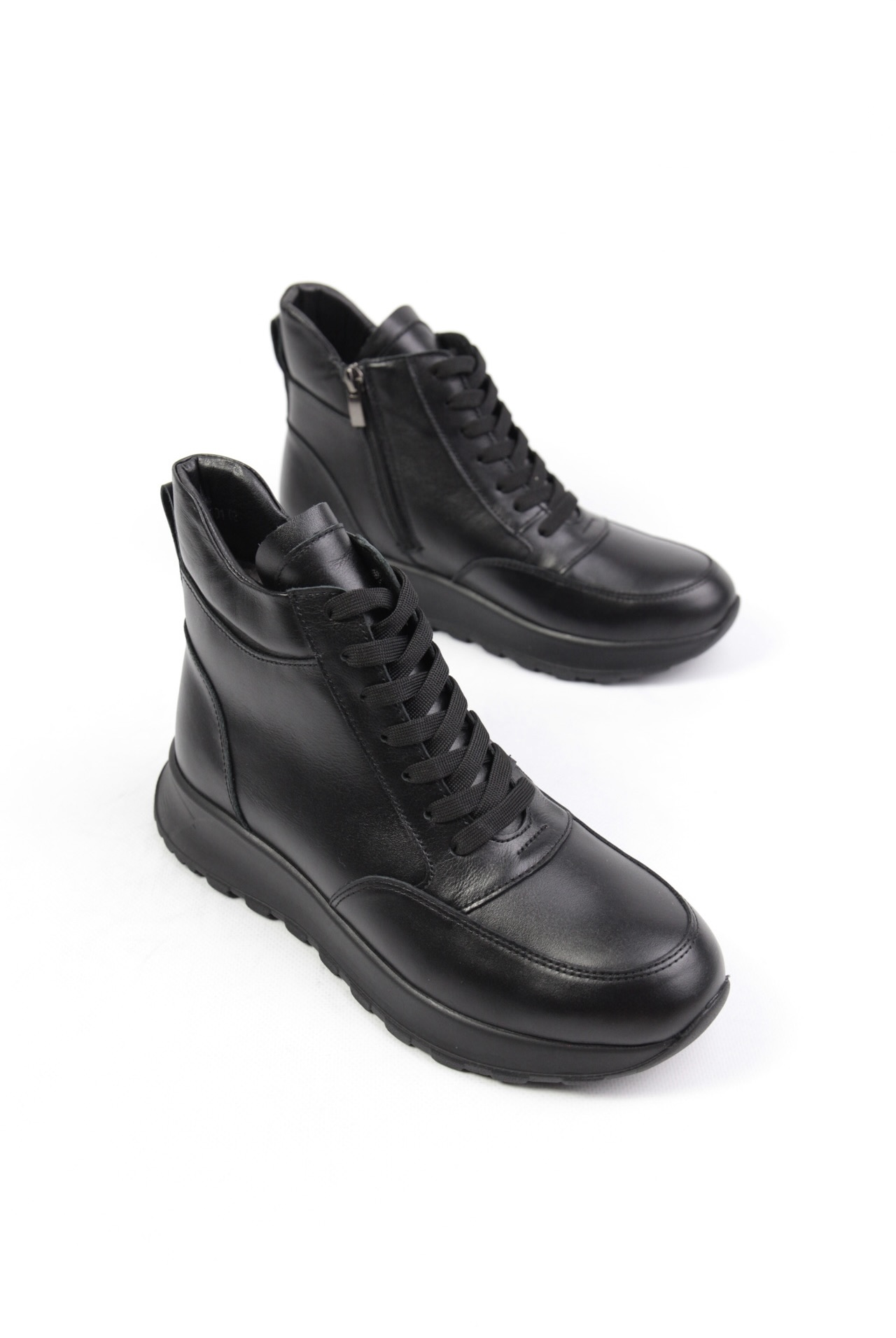 картинка Ботинки кожаные Benito от магазина Pratik