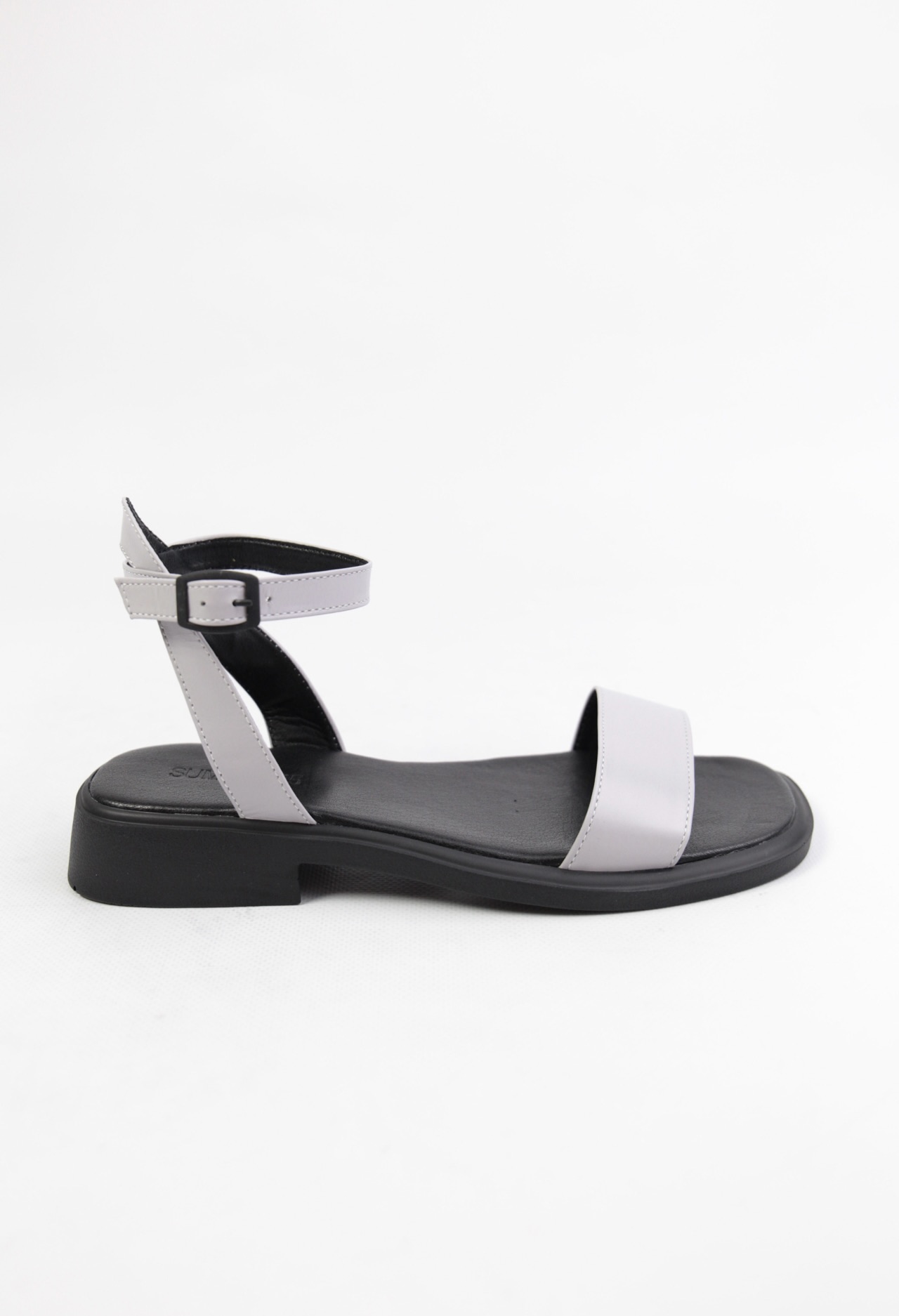 картинка Сандалии кожаные Benito от магазина Pratik