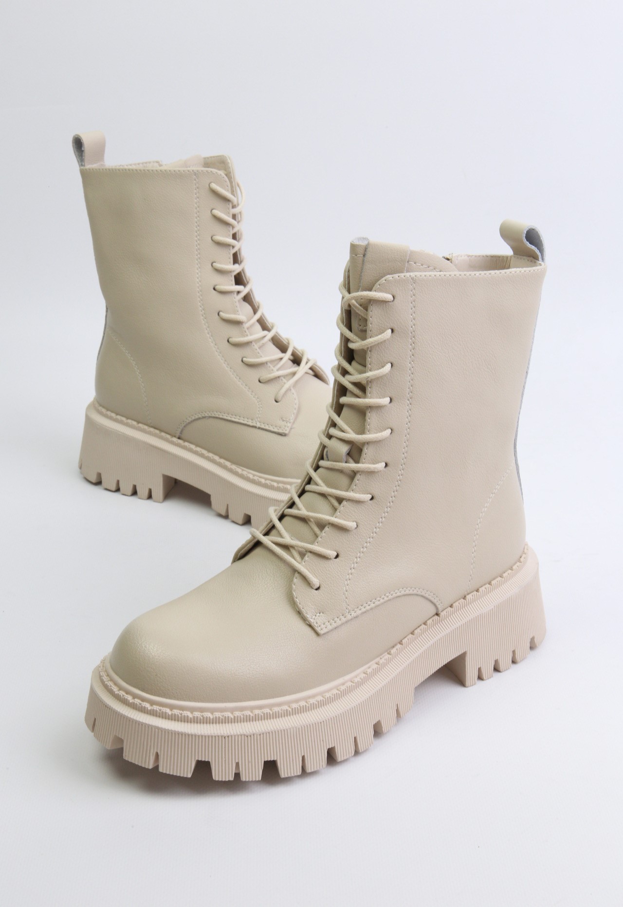 картинка Ботинки кожаные Tomfrie от магазина Pratik