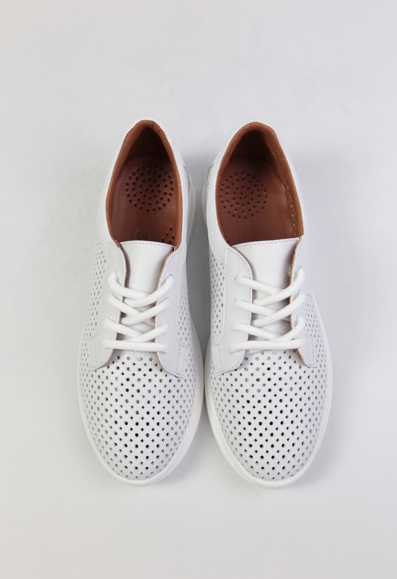 картинка Кеды кожаные Benito от магазина Pratik