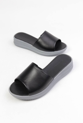 Шлепанцы кожаные Benito BE0561 new- фото 1 - интернет-магазин обуви Pratik