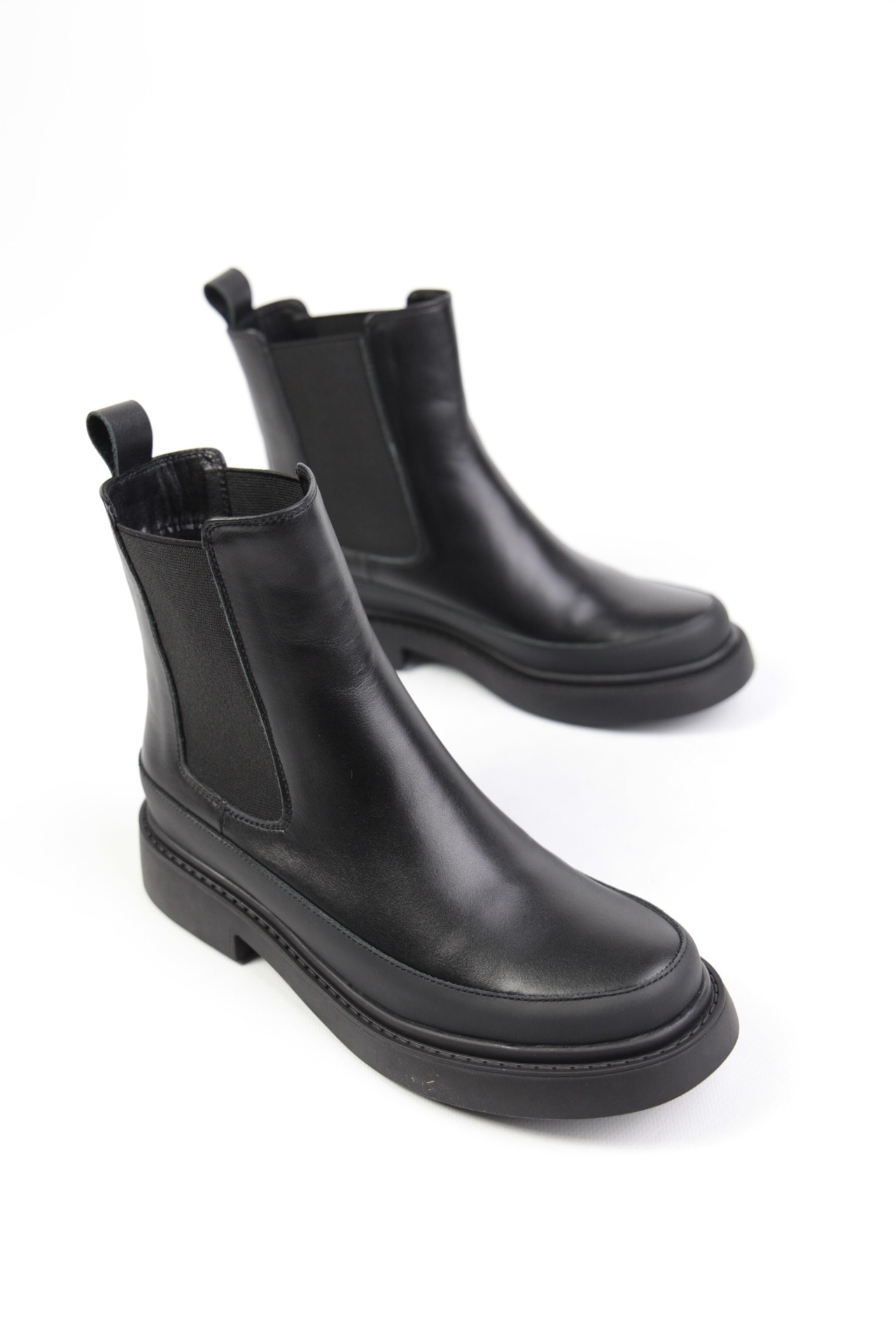 картинка Ботинки кожаные Benito от магазина Pratik