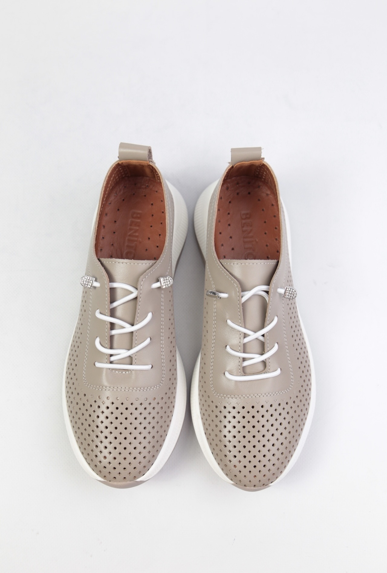 картинка Кроссовки кожаные Benito от магазина Pratik