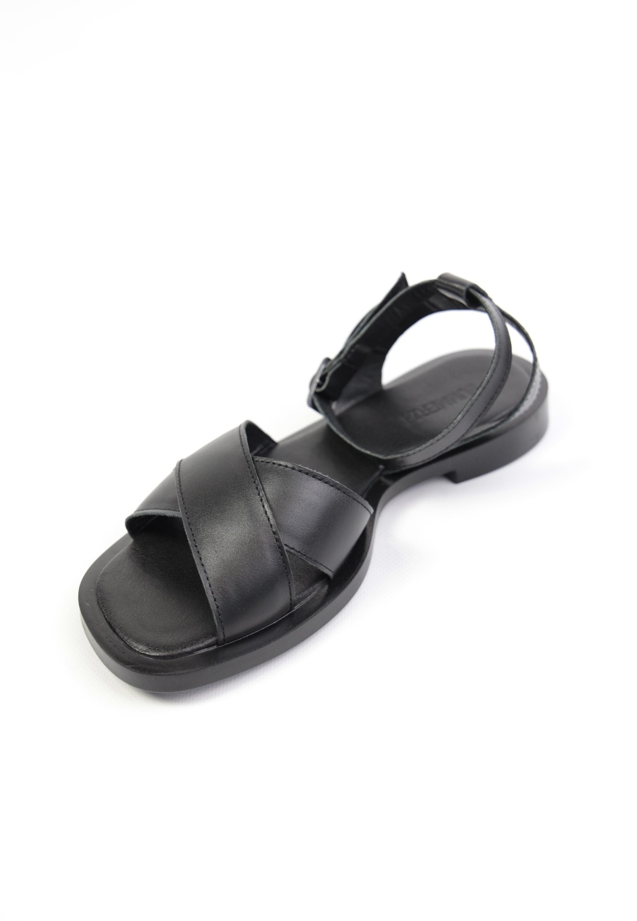 картинка Сандалии кожаные Benito от магазина Pratik