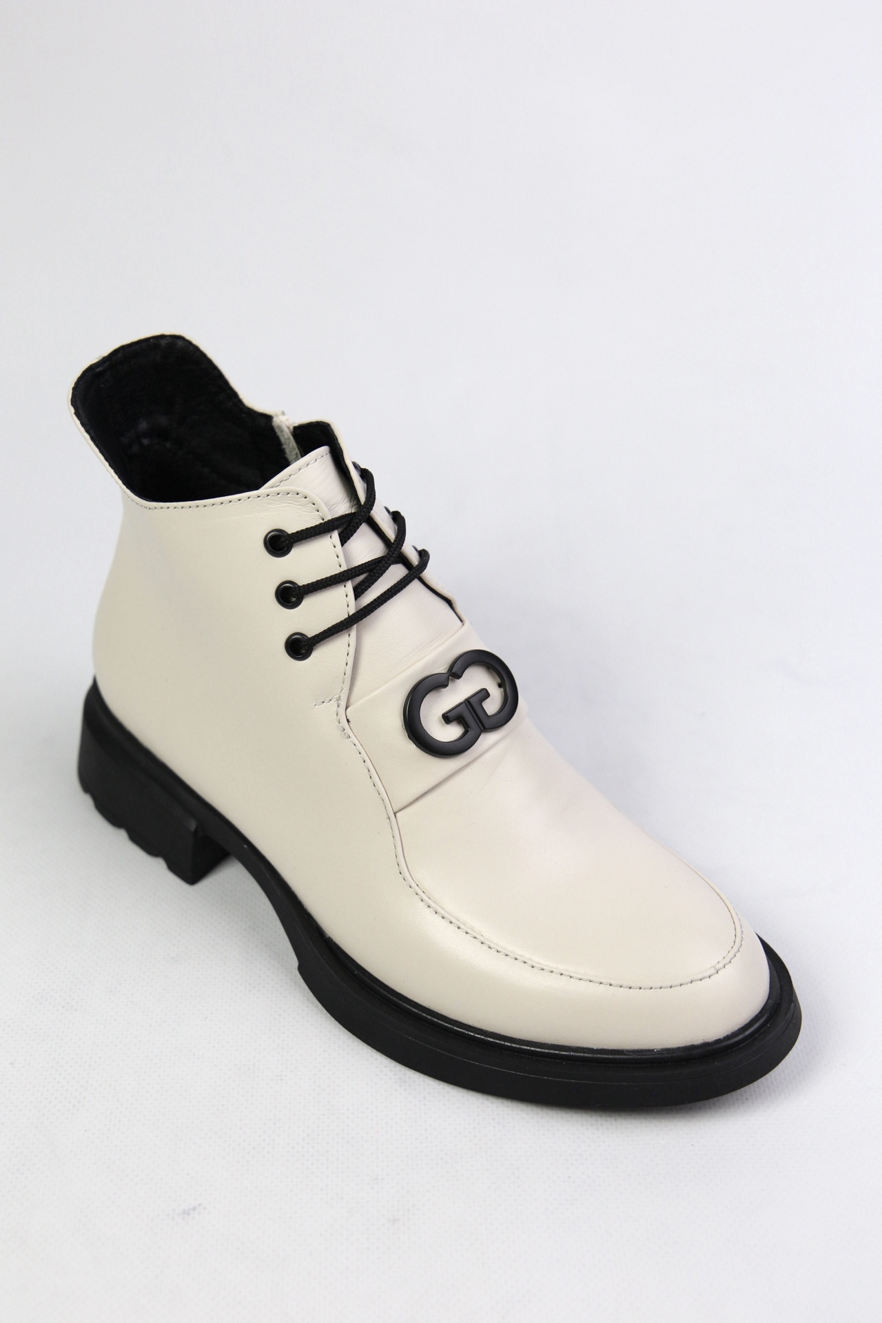 картинка Ботинки кожаные Benito от магазина Pratik