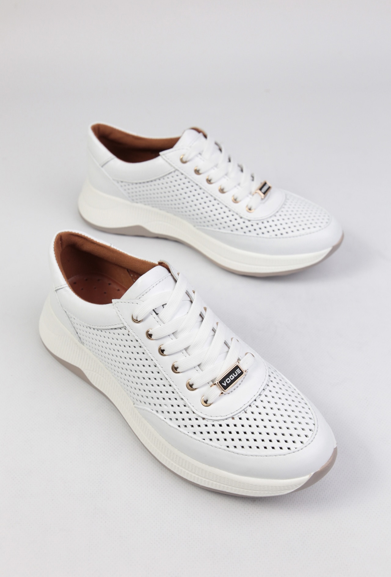 картинка Кроссовки кожаные Benito от магазина Pratik