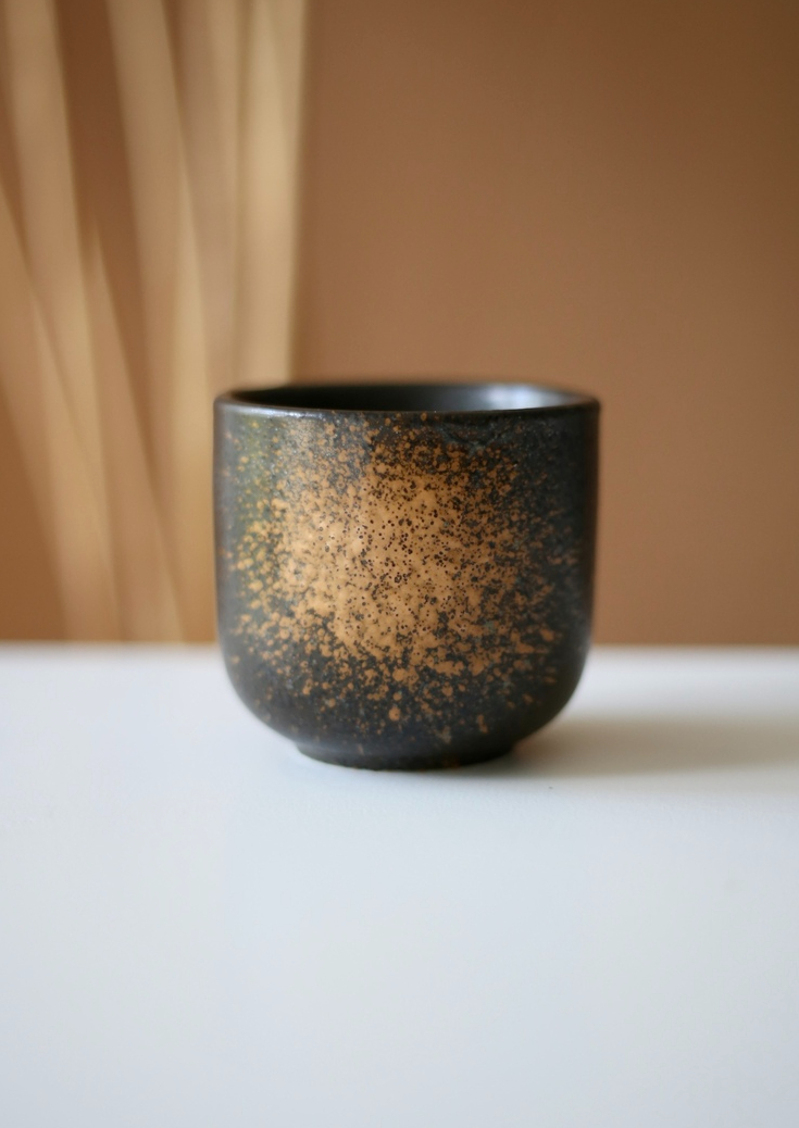 картинка Чашка японская черно-коричневая, 200 мл  от магазина Pratik