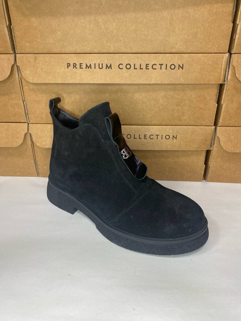 картинка Ботинки замшевые Benito от магазина Pratik