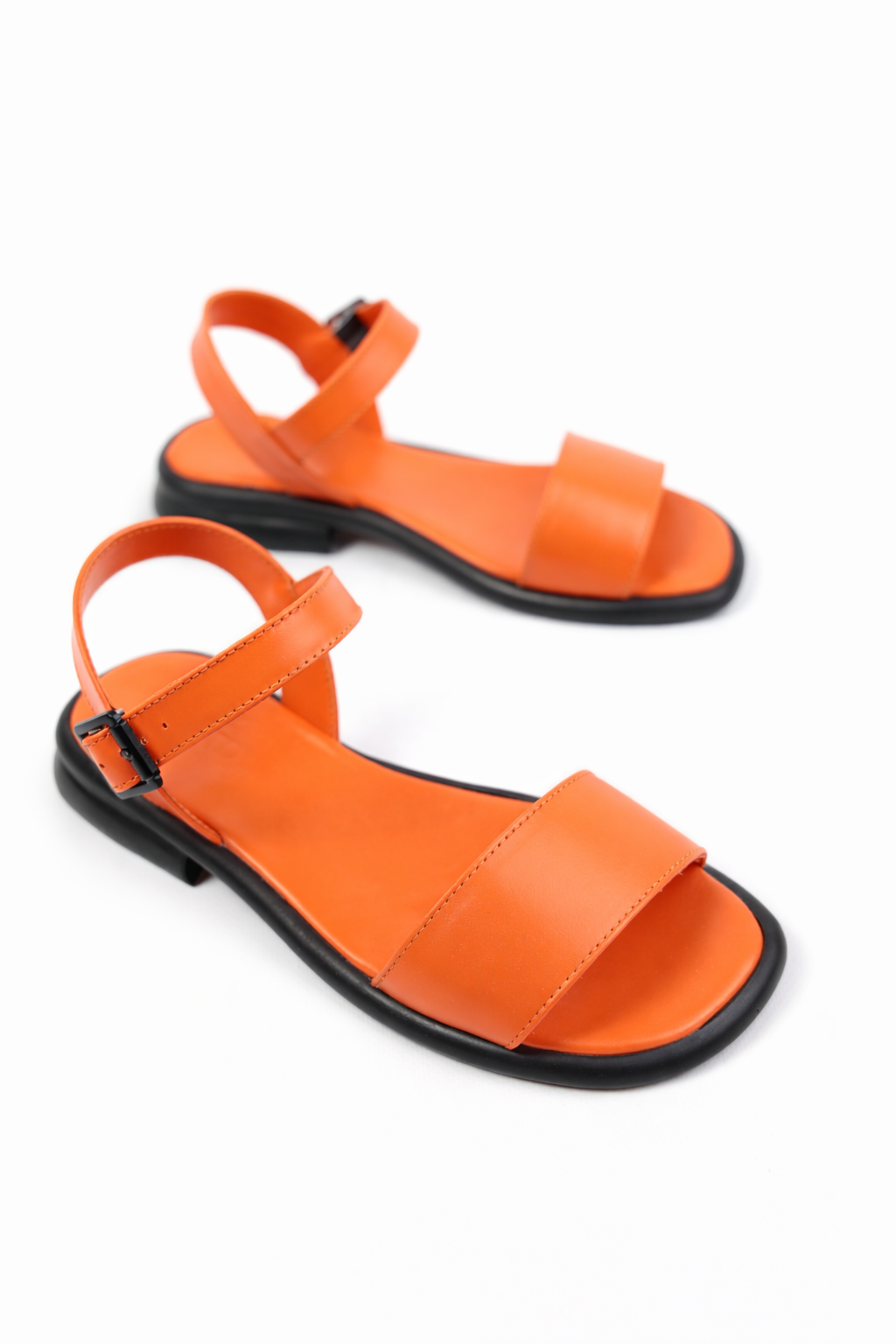 картинка Сандалии кожаные Benito от магазина Pratik