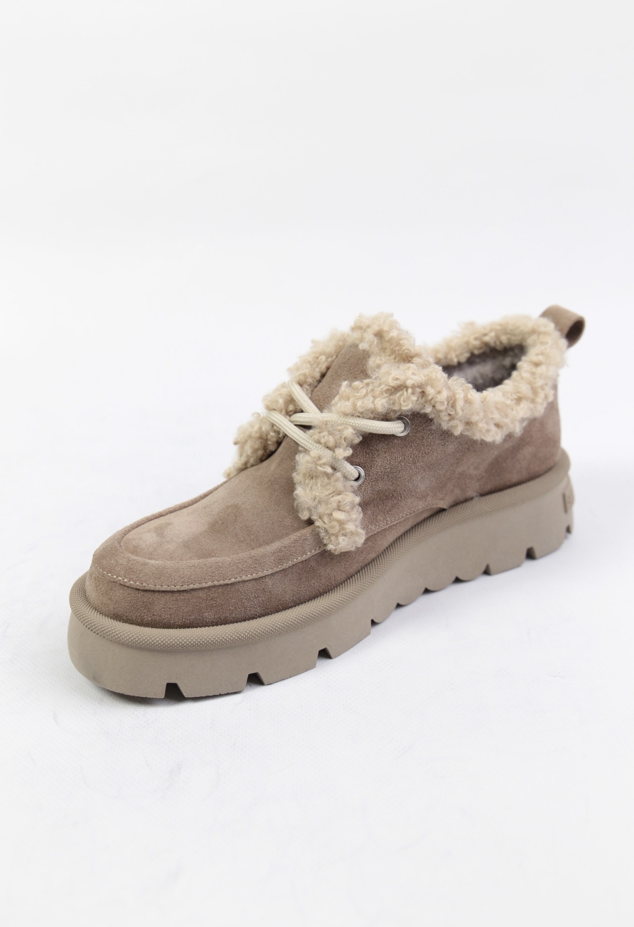 картинка Ботинки замшевые Benito от магазина Pratik