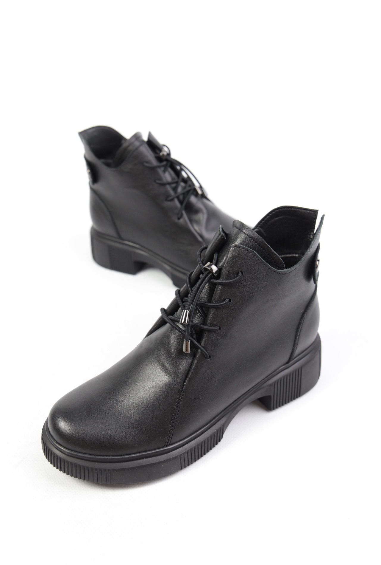 картинка Ботинки кожаные Benito от магазина Pratik