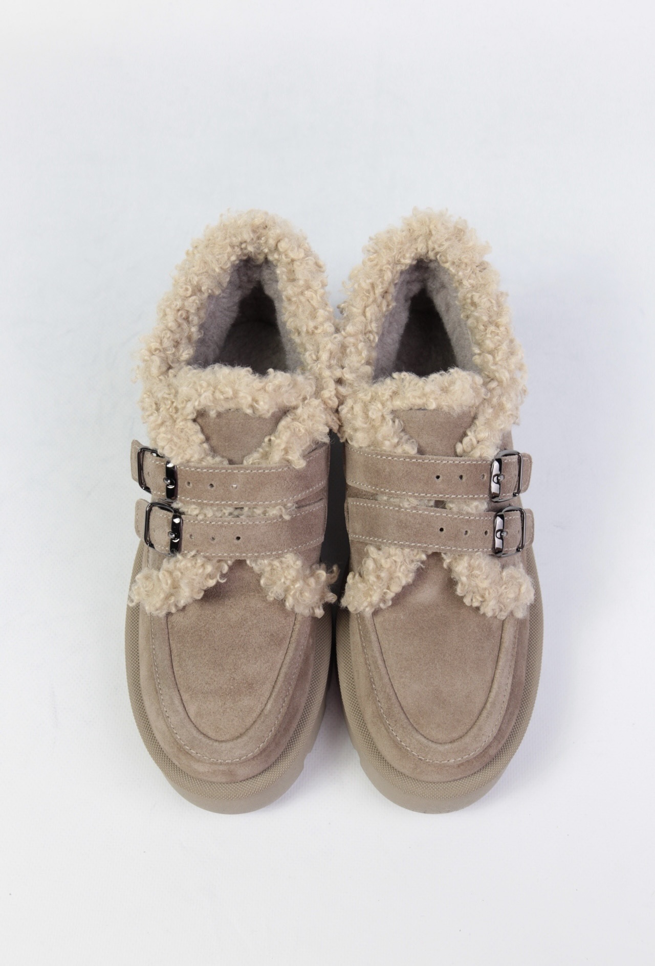 картинка Ботинки замшевые Benito от магазина Pratik