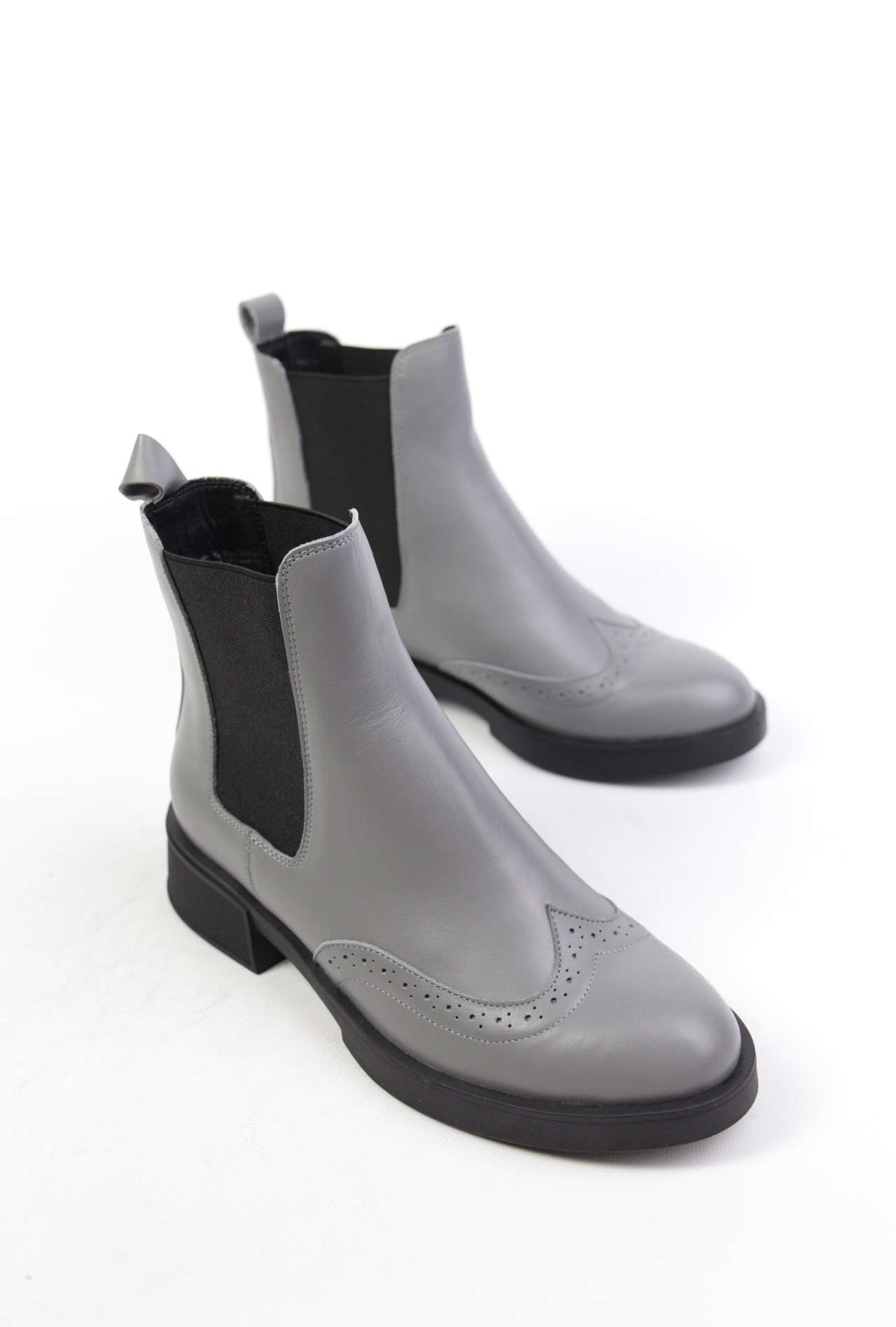 картинка Ботинки кожаные Benito от магазина Pratik