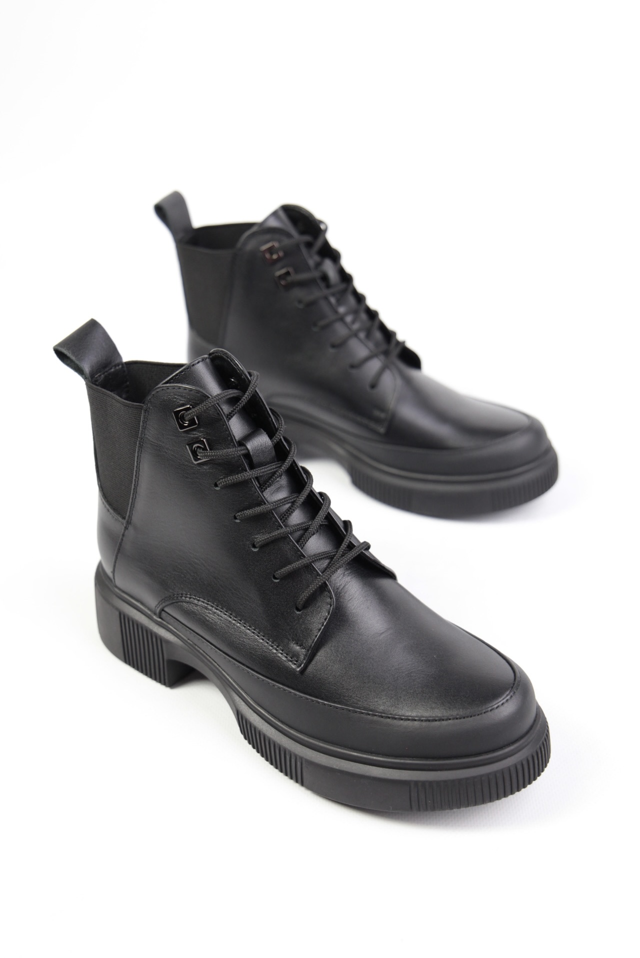 картинка Ботинки кожаные Benito от магазина Pratik