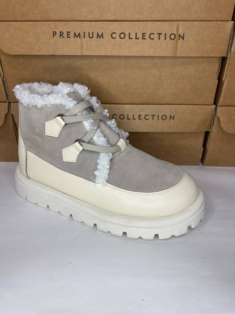 картинка Ботинки замшевые Benito от магазина Pratik