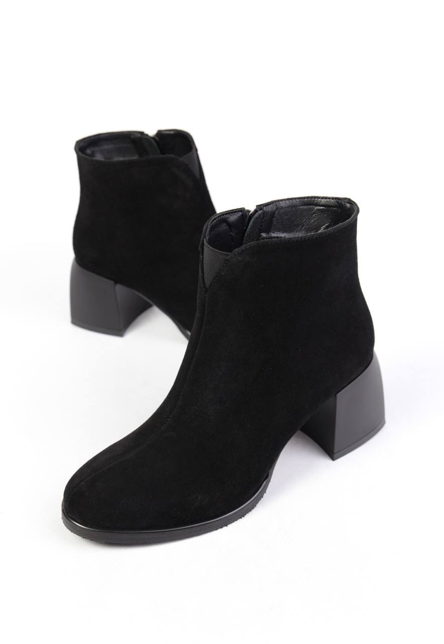 картинка Ботильоны замшевые Benito от магазина Pratik