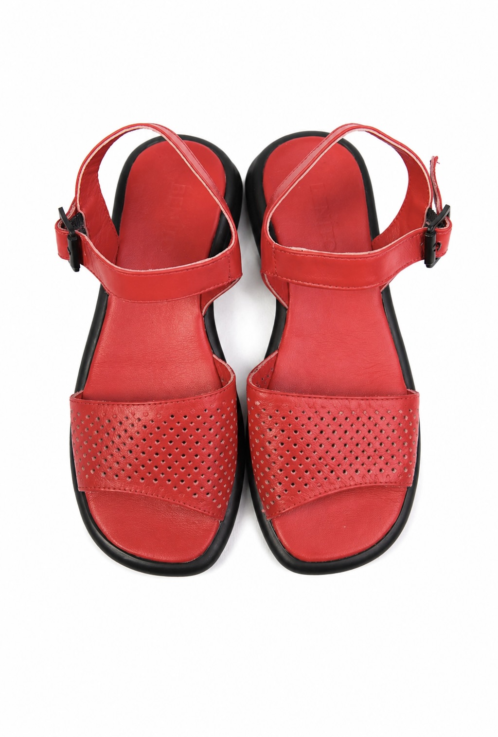 картинка Сандалии кожаные Benito от магазина Pratik