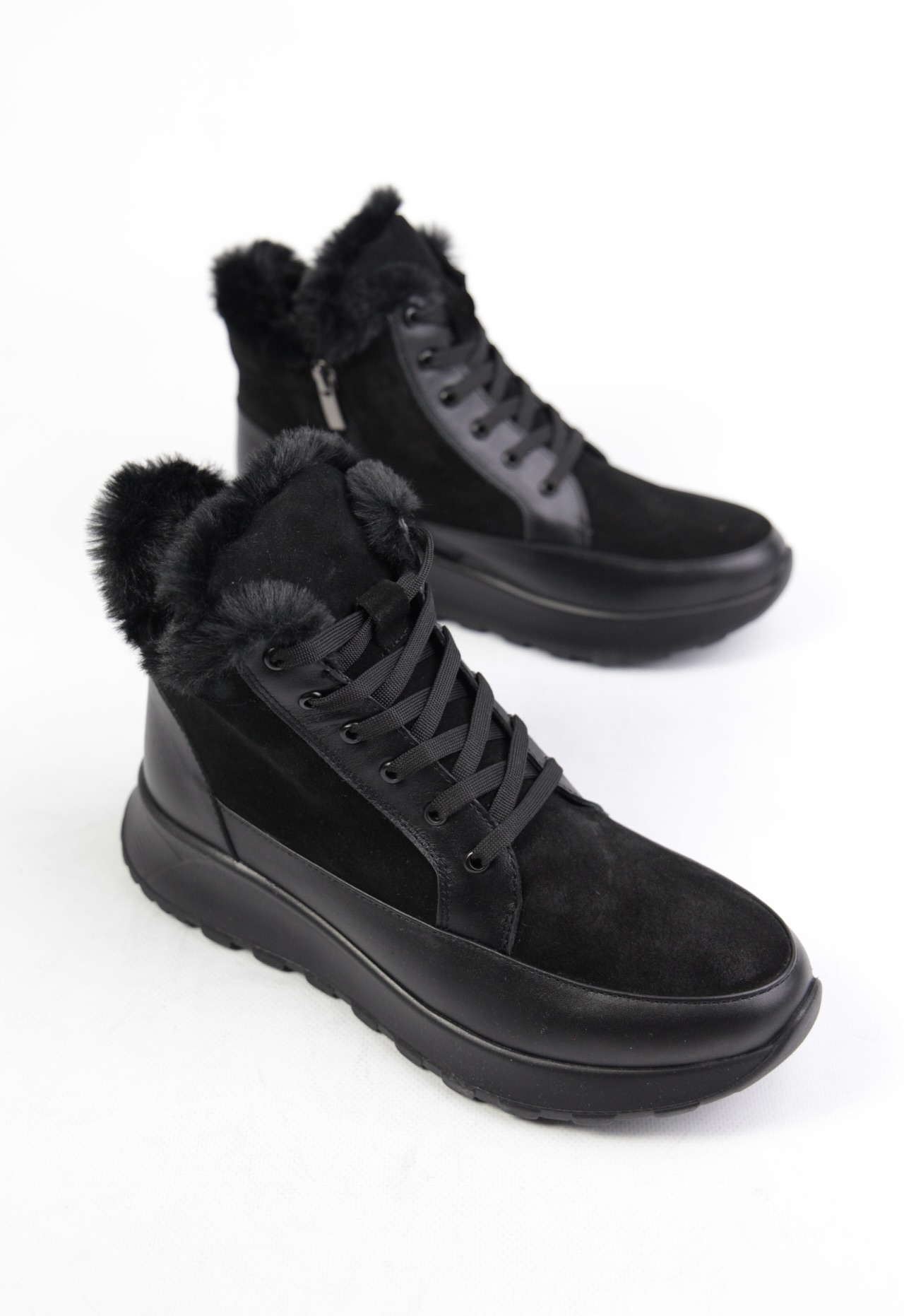 картинка Ботинки замшевые Benito от магазина Pratik